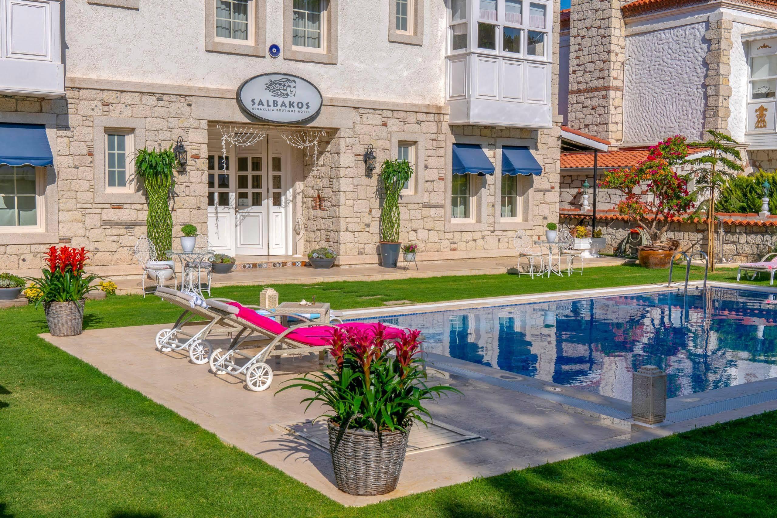 Salbakos Herakleia Boutique Hotel Alaçatı Luaran gambar
